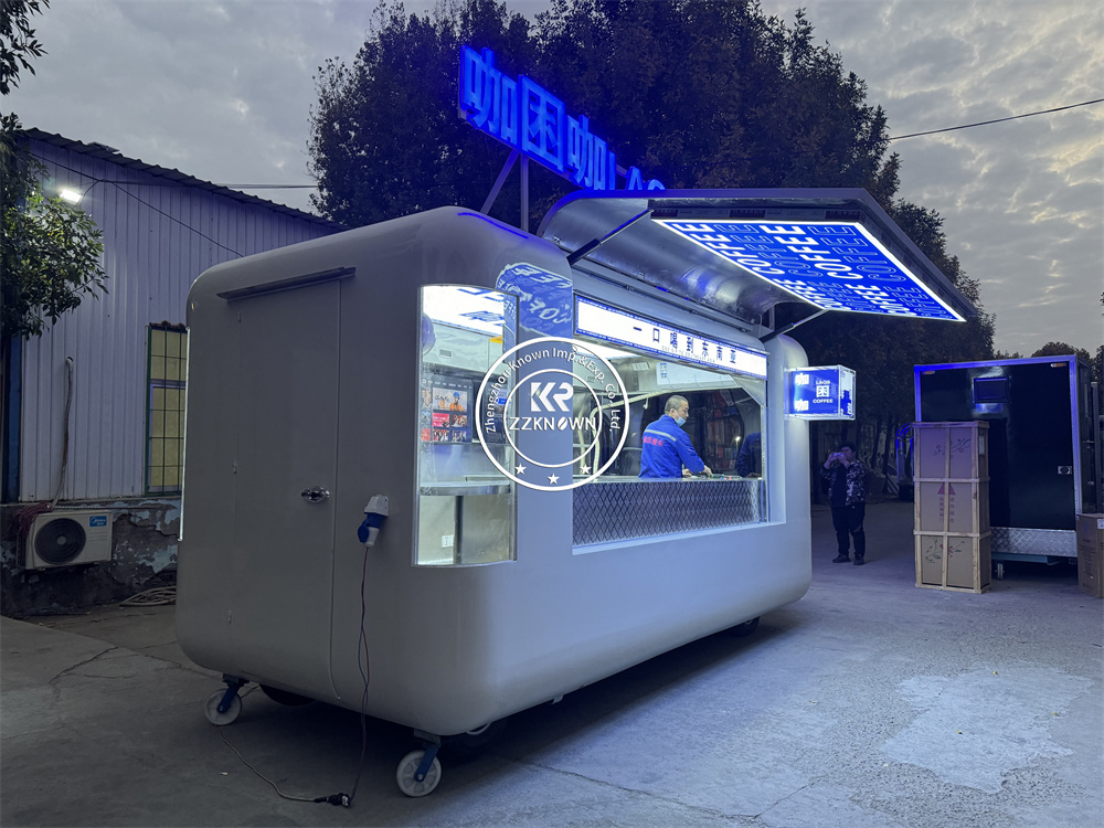 Foodtruck Multifunctionele Vol - Food Truck With Snacks recensie en prijs